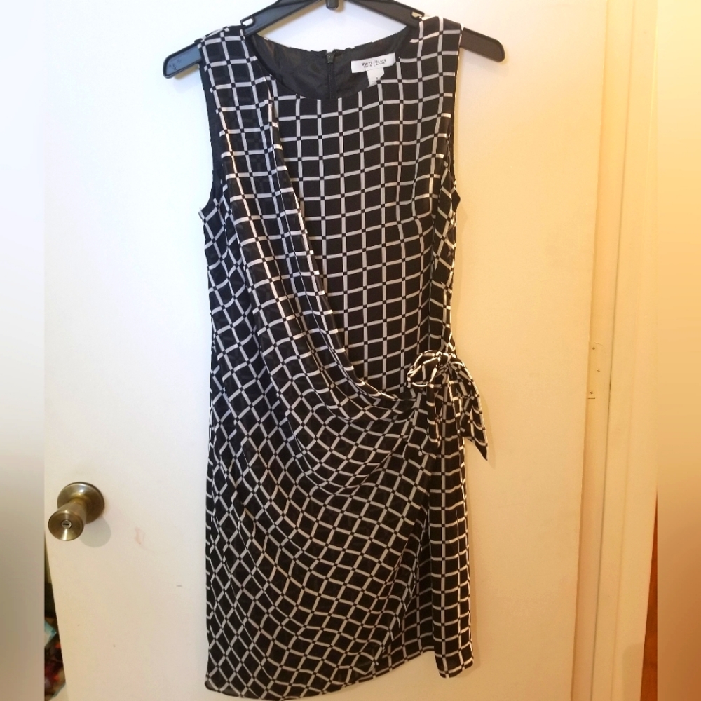 WHBM - Size 2 - Shift Dress